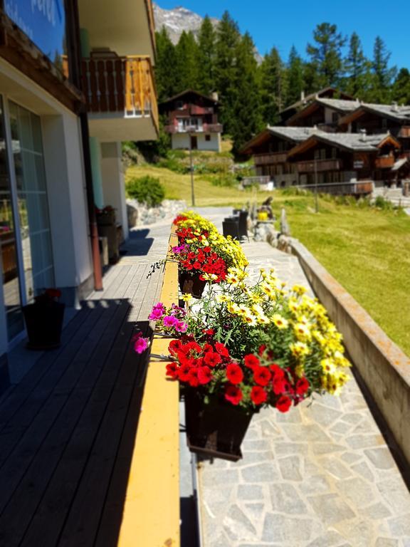 Hotel Alpenperle Saas Fee Exterior foto