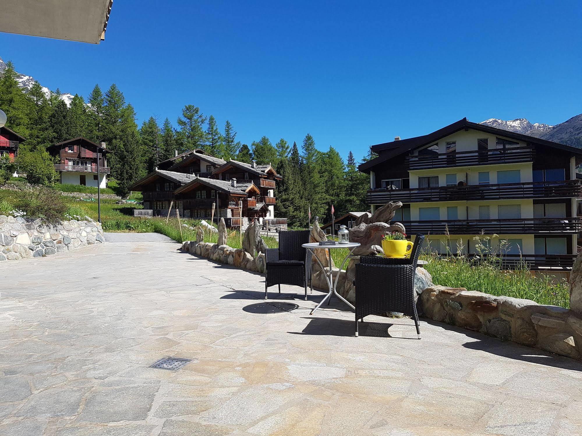 Hotel Alpenperle Saas Fee Exterior foto